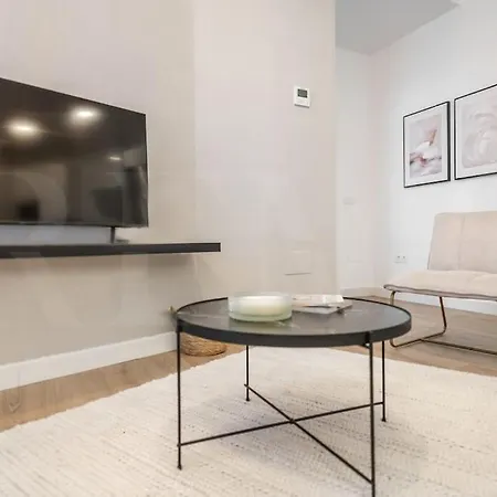 Apartment Enchanting And Bright Center By Rems