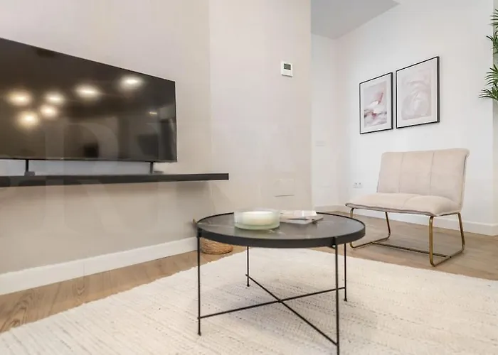 Appartamento Enchanting And Bright Center By Rems